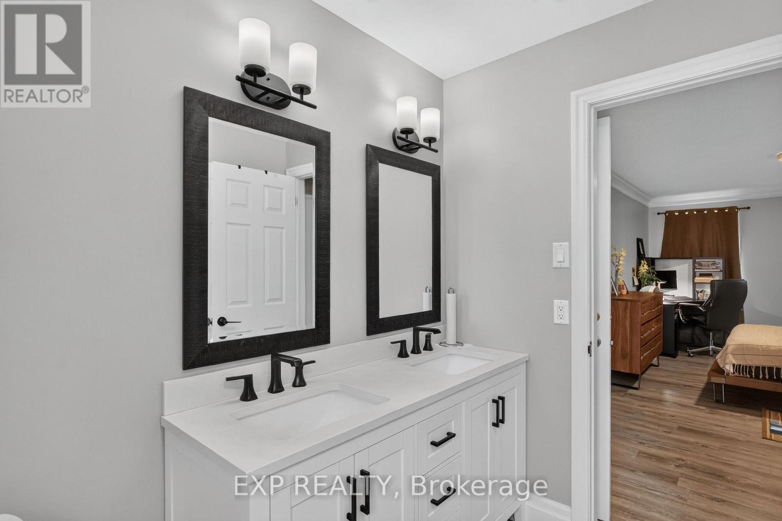 1531 MICHAELSEM STREET photo 25