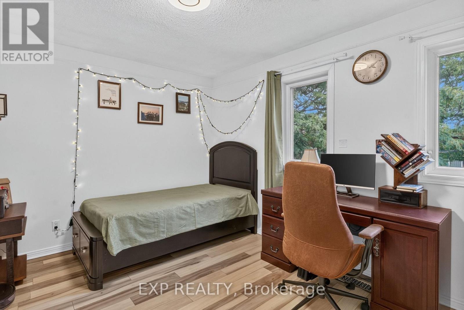 1531 MICHAELSEM STREET photo 30