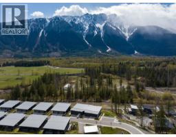 50 4000 Sunstone Way, Pemberton, BC V0N2L3 Photo 40