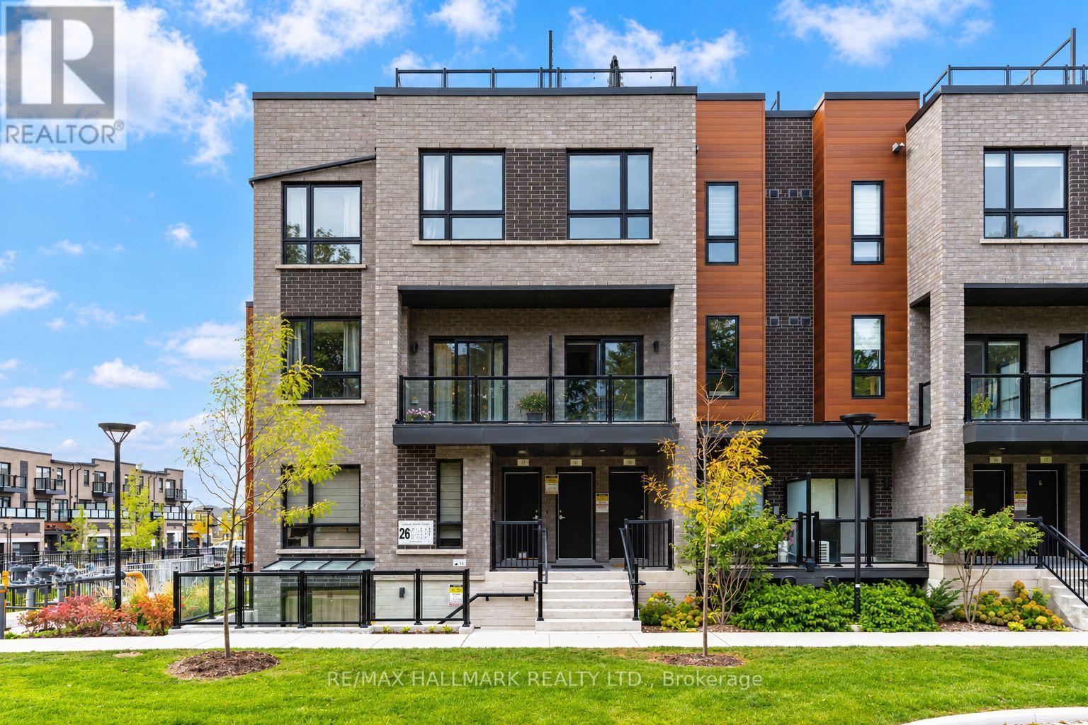 11 - 26 LYTHAM GREEN CIRCLE, Newmarket (Glenway Estates)