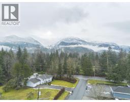 40127 Kalodon Road, Squamish, BC V0N1T0 Photo 16