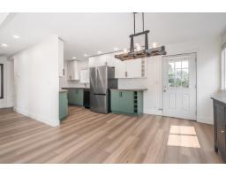 8364 Cade Barr Street, Mission, BC V2V3Z8 Photo 11