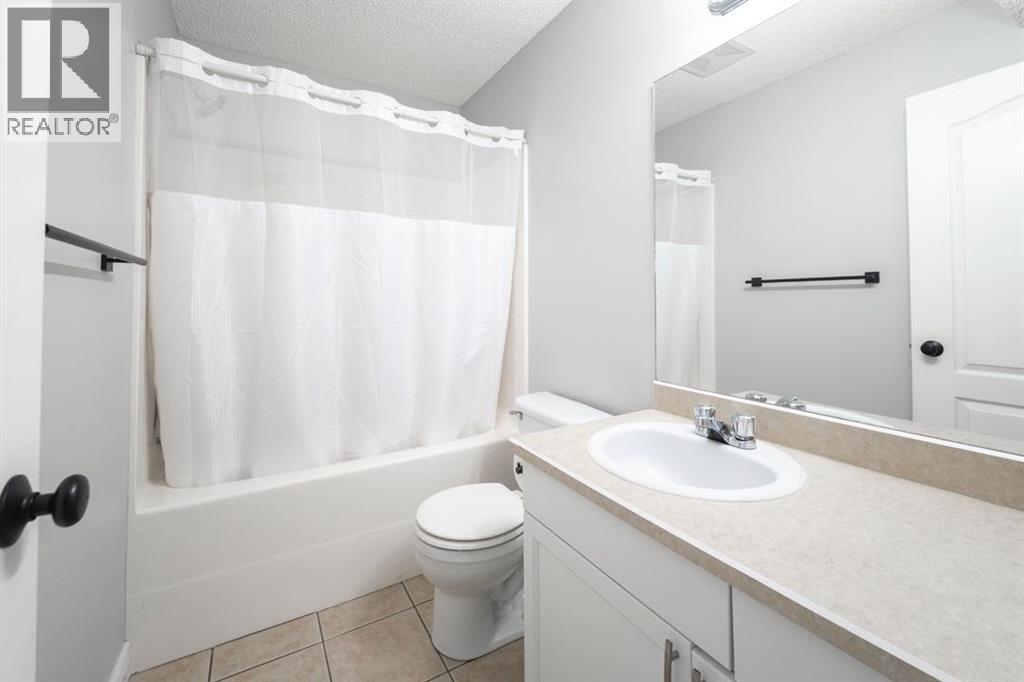 109 Laurier Road, Fort McMurray