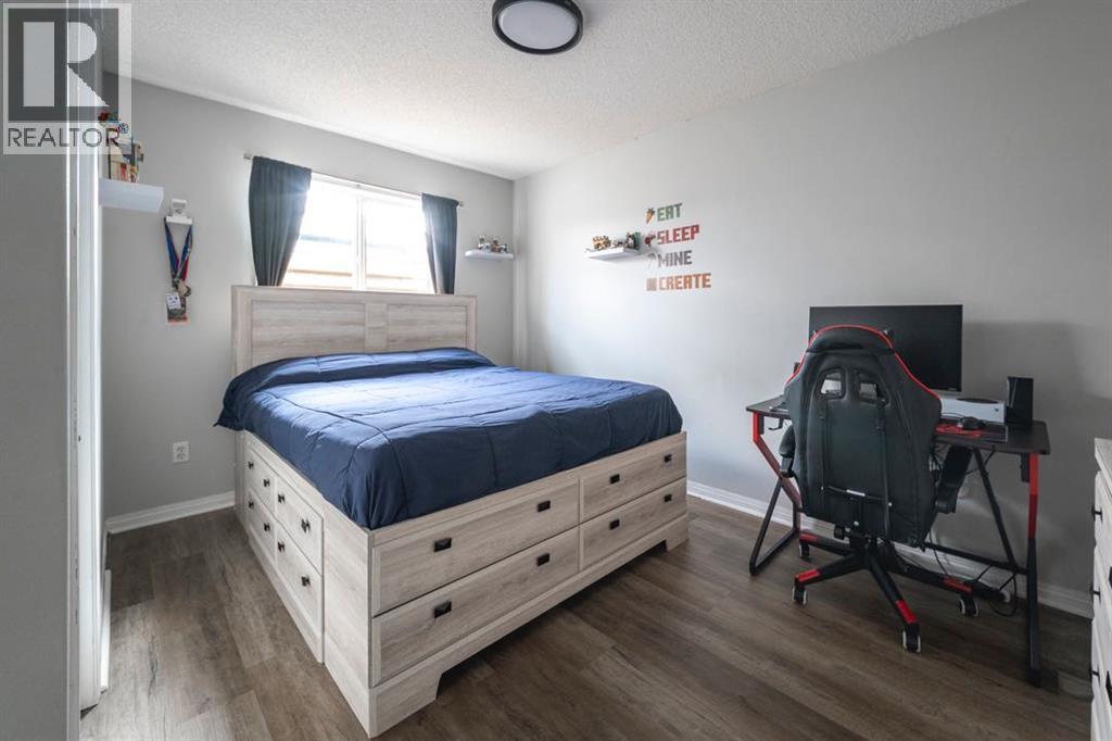 109 Laurier Road, Fort McMurray