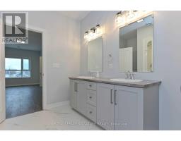 Kitchen - 208 - 529 South Pelham Road, Welland, ON L3C0H7 Photo 7