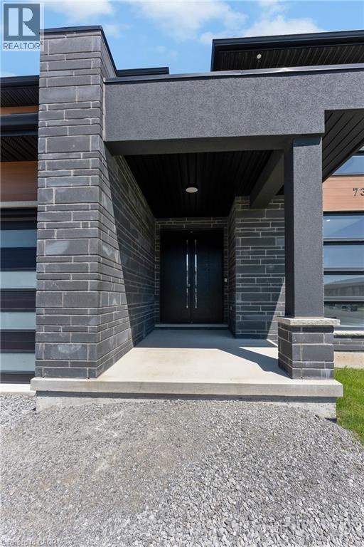 7365 JONATHAN Drive, Niagara Falls — photo 4