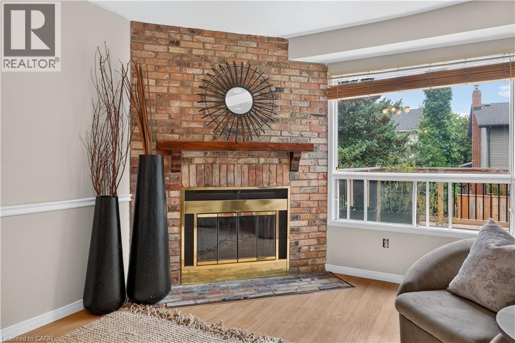 3222 WENTWORTH Street, Burlington — photo 9