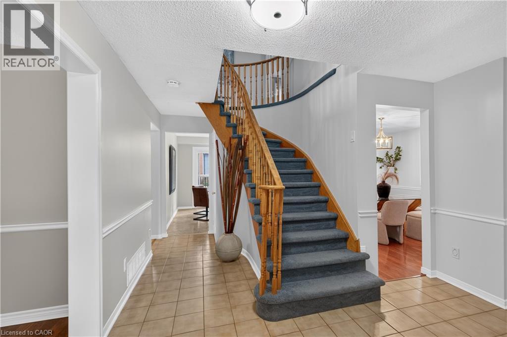 3222 WENTWORTH Street, Burlington — photo 4