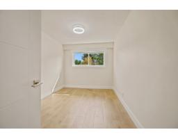 11055 Oriole Drive, Surrey, BC V3R5A7 Photo 15