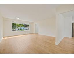 11055 Oriole Drive, Surrey, BC V3R5A7 Photo 9