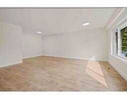 11055 Oriole Drive, Surrey, BC V3R5A7 Photo 8