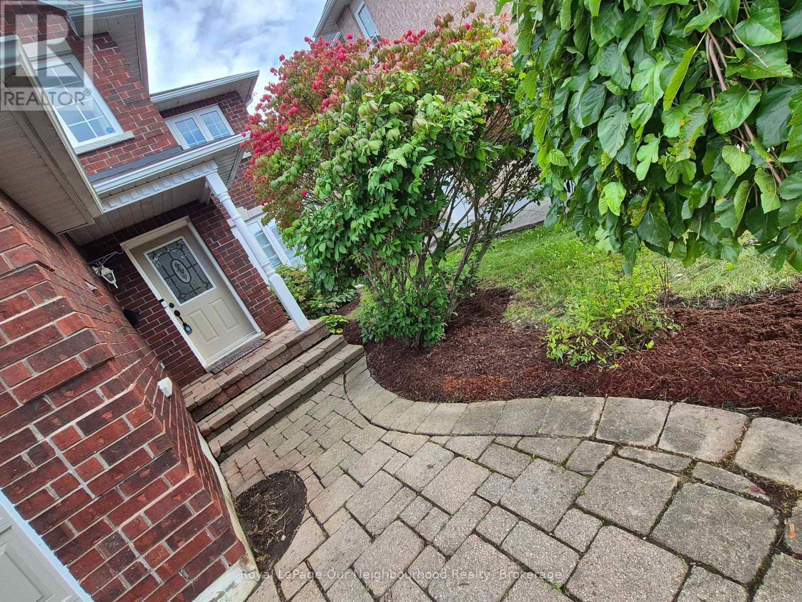 83 CLOUGHLEY DRIVE N, Barrie (Northwest) — photo 2