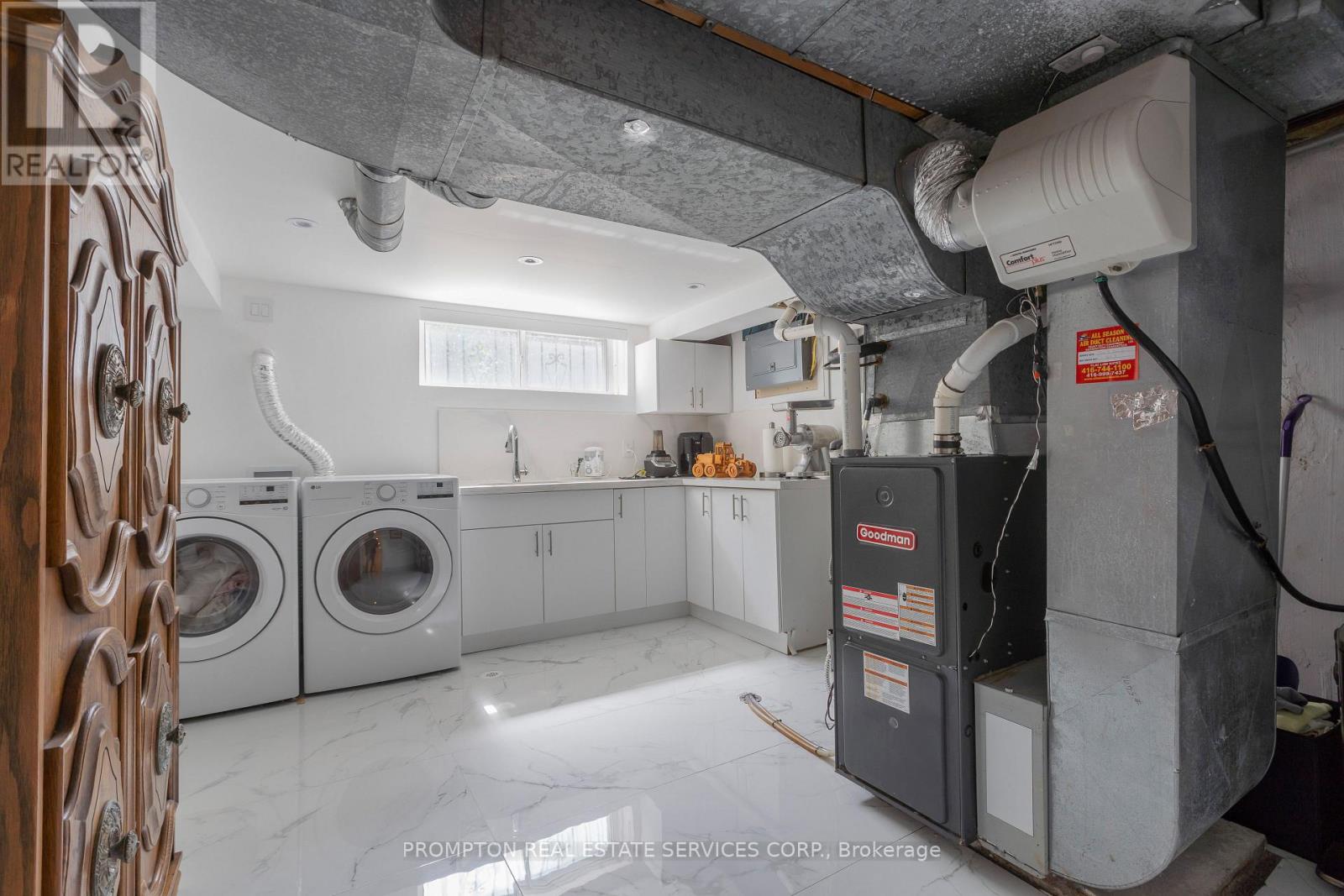 2 FILBERT GATE - 33