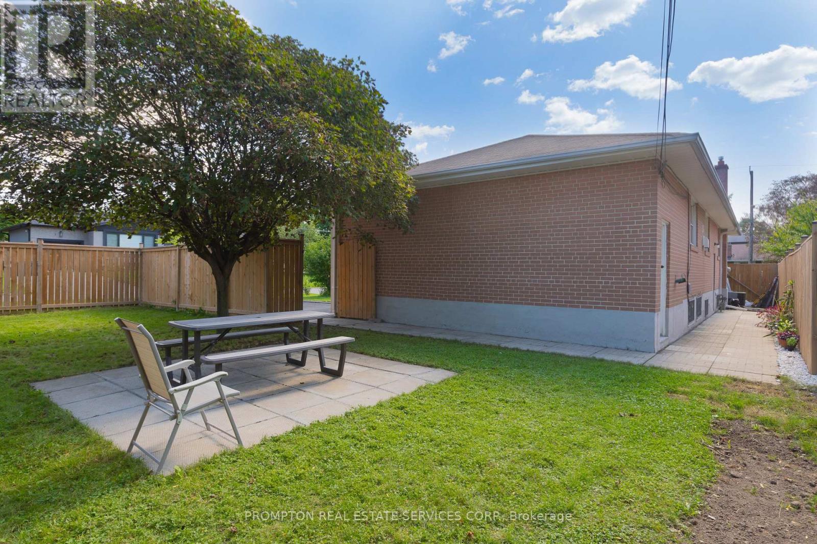 2 FILBERT GATE - 38