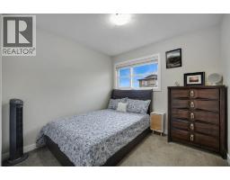 Primary Bedroom - 16 Skyview Circle Ne, Calgary, AB T3N0V3 Photo 10