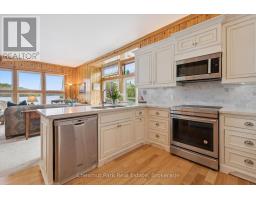 2215 Miriam Drive, Kawartha Lakes, ON K0M2K0 Photo 11