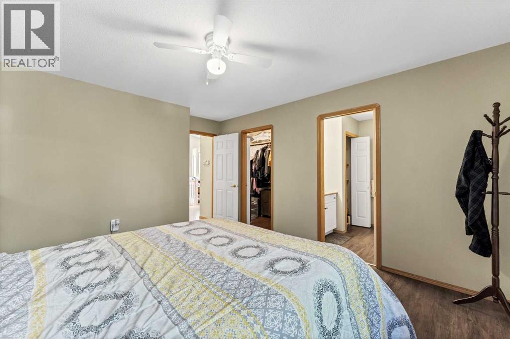 460 Spruce Way SE - 14