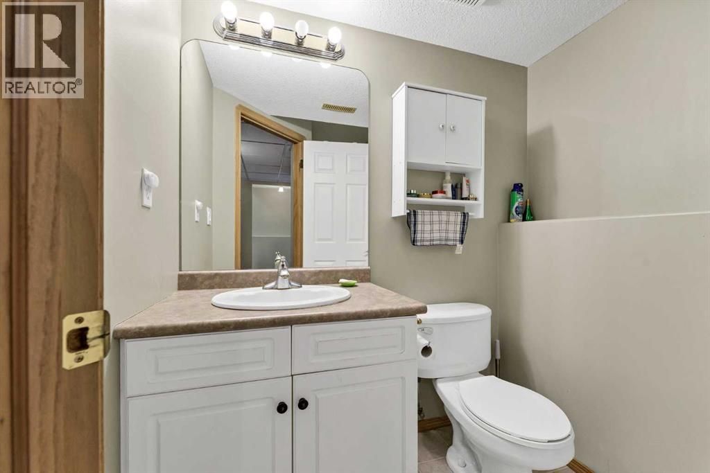 460 Spruce Way SE - Image 20