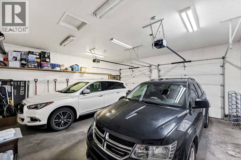 460 Spruce Way SE - 22