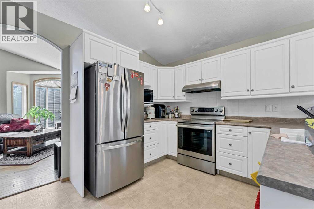 460 Spruce Way SE - 7