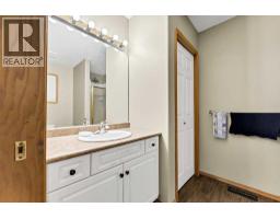 460 Spruce Way Se, Medicine Hat, AB T1B4L5 Photo 15
