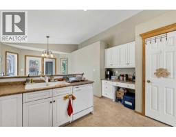 Bedroom - 460 Spruce Way Se, Medicine Hat, AB T1B4L5 Photo 8