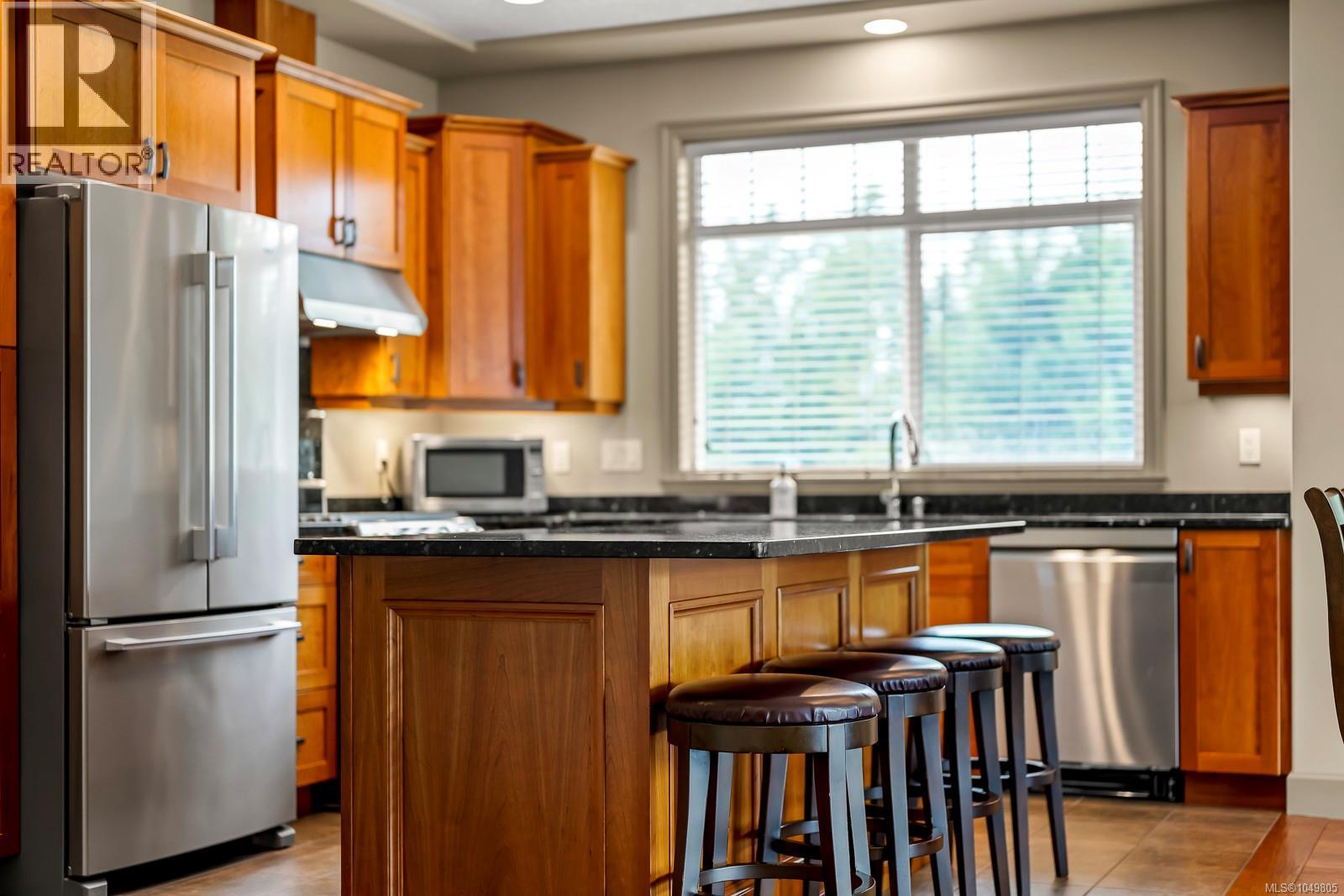 570 Spitfire Dr - Image 3