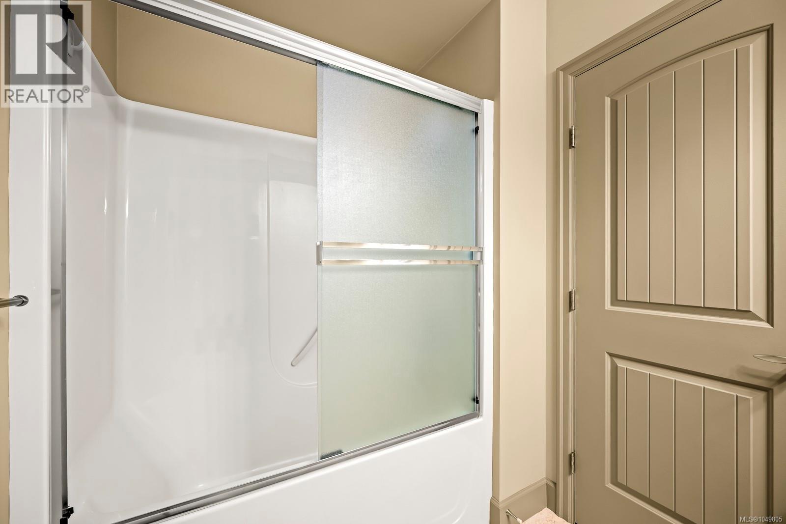 570 Spitfire Dr - Image 27