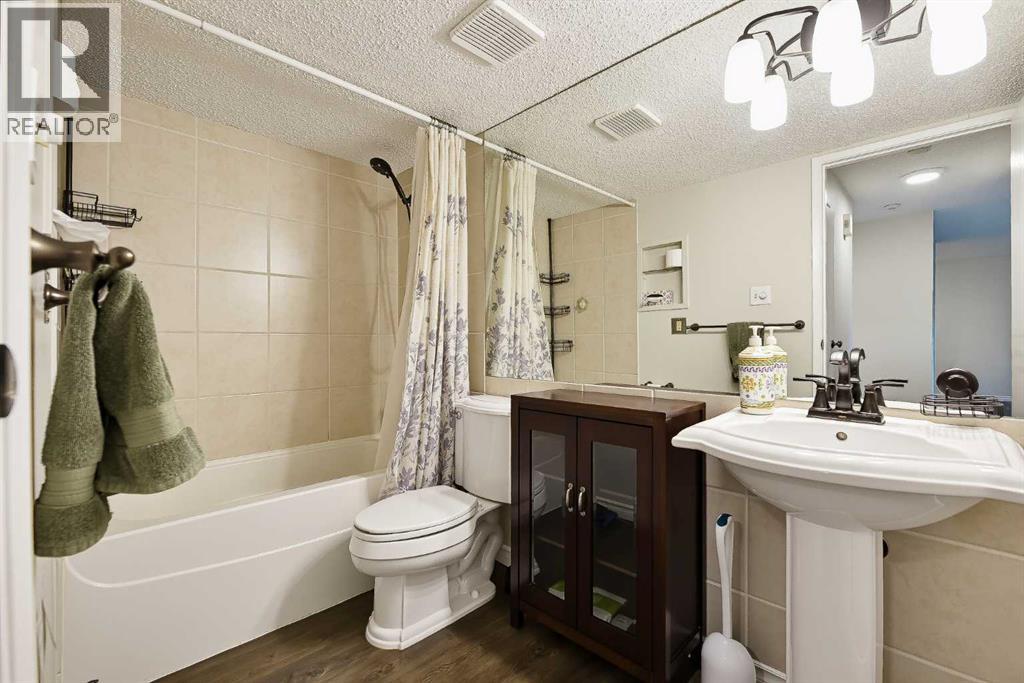 #205 659 4 Avenue NE - 21