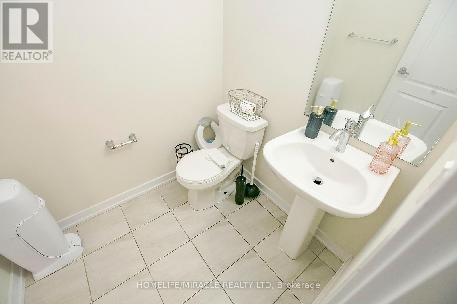106 HIGGINS AVENUE - 26