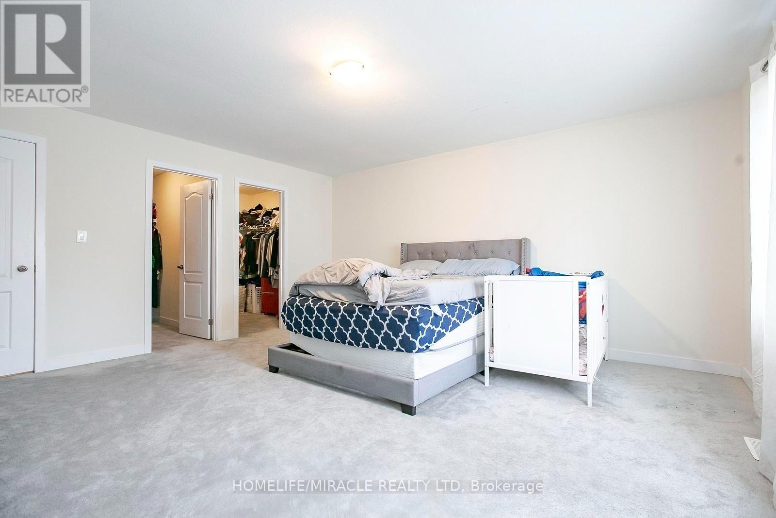 106 HIGGINS AVENUE - 28