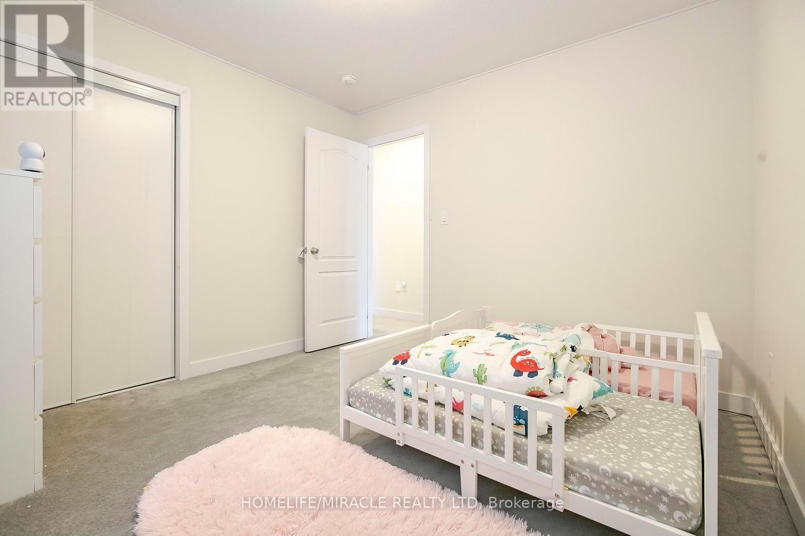 106 HIGGINS AVENUE - 35