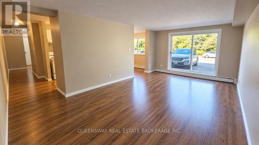 5 - 689 BARBER AVENUE, North Perth (Listowel) — photo 5