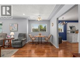 Den - 1 950 Braidwood Rd, Courtenay, BC V9N3R9 Photo 7