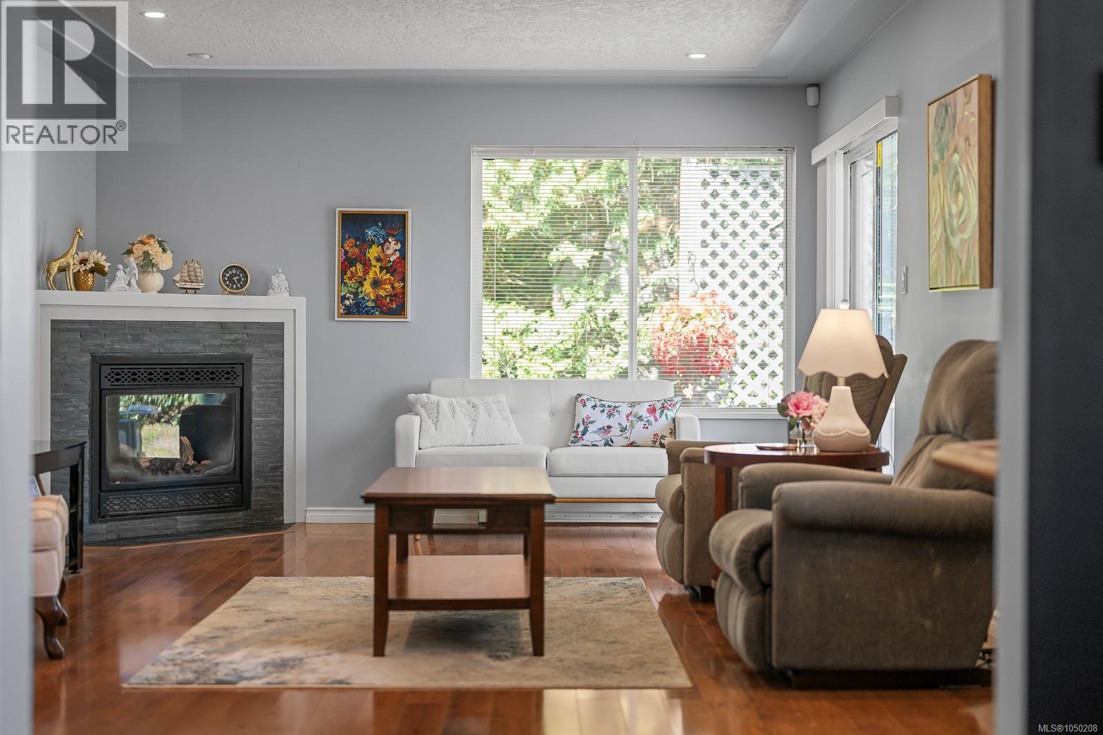 #1 950 Braidwood Rd - Image 11