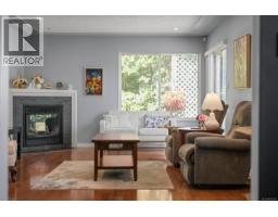 1 950 Braidwood Rd, Courtenay, BC V9N3R9 Photo 11