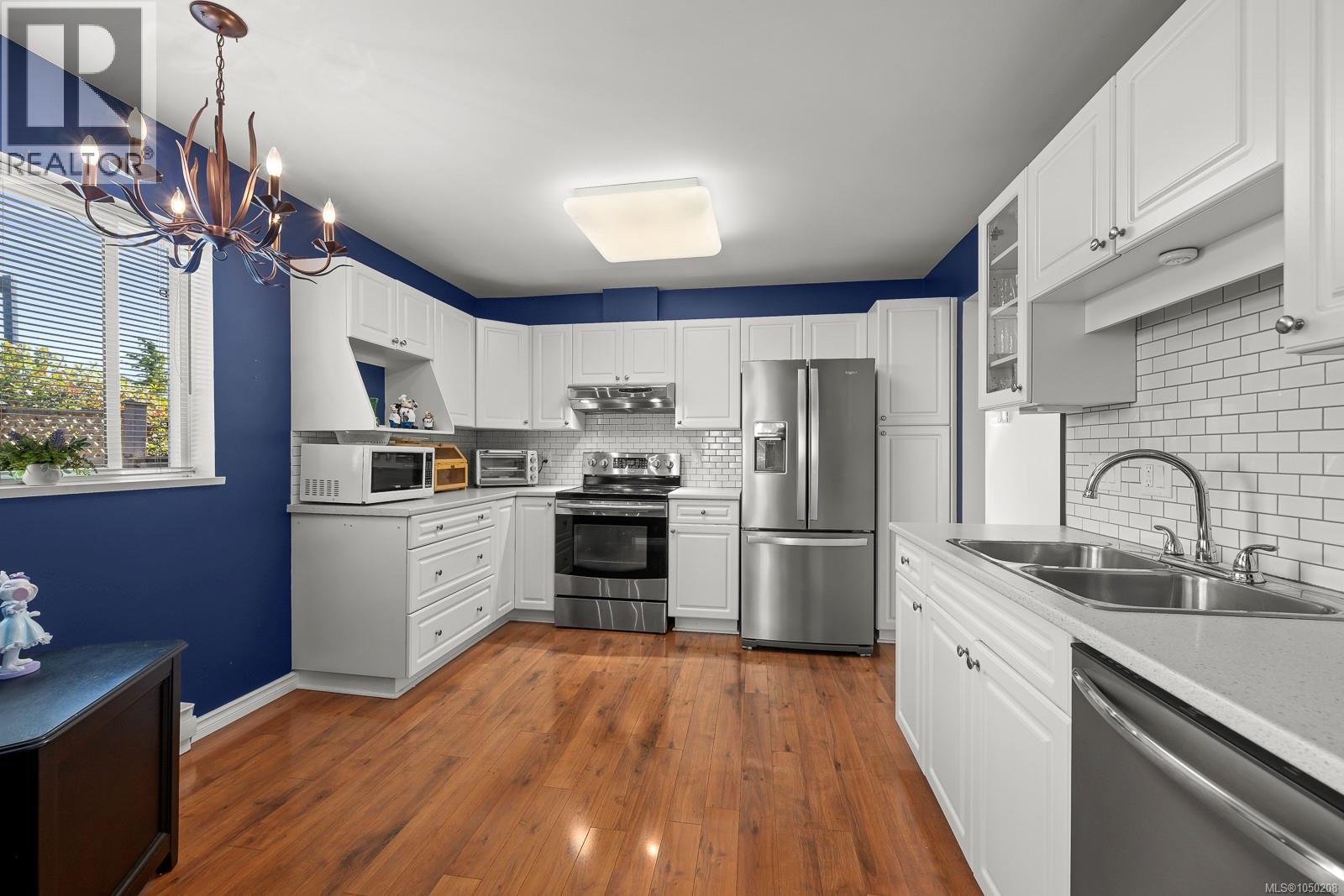 #1 950 Braidwood Rd - 16
