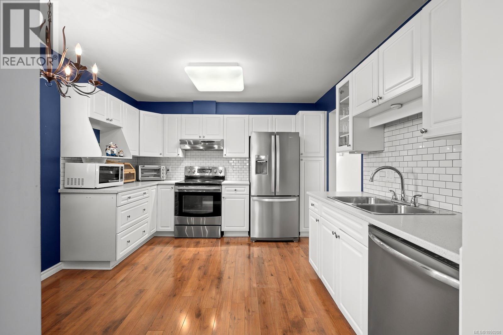 #1 950 Braidwood Rd - Image 17