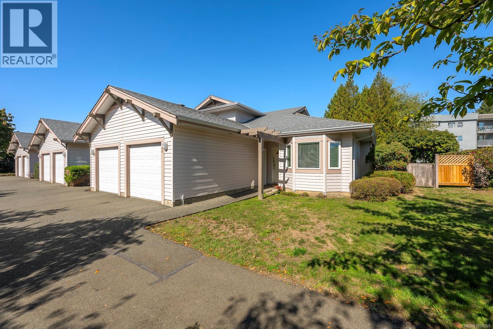 #1 950 Braidwood Rd - 32