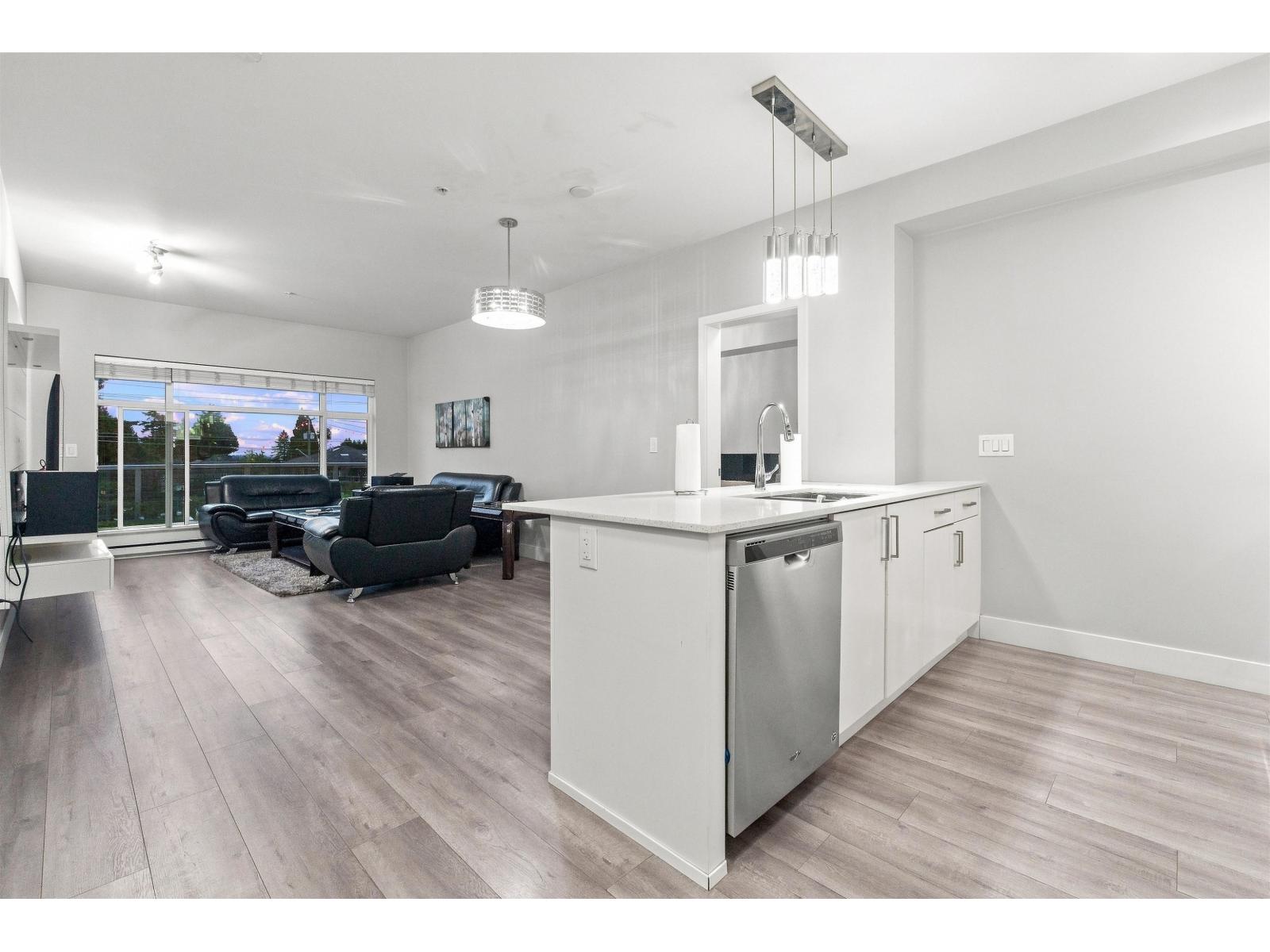 #308-9015 120 Street, Delta