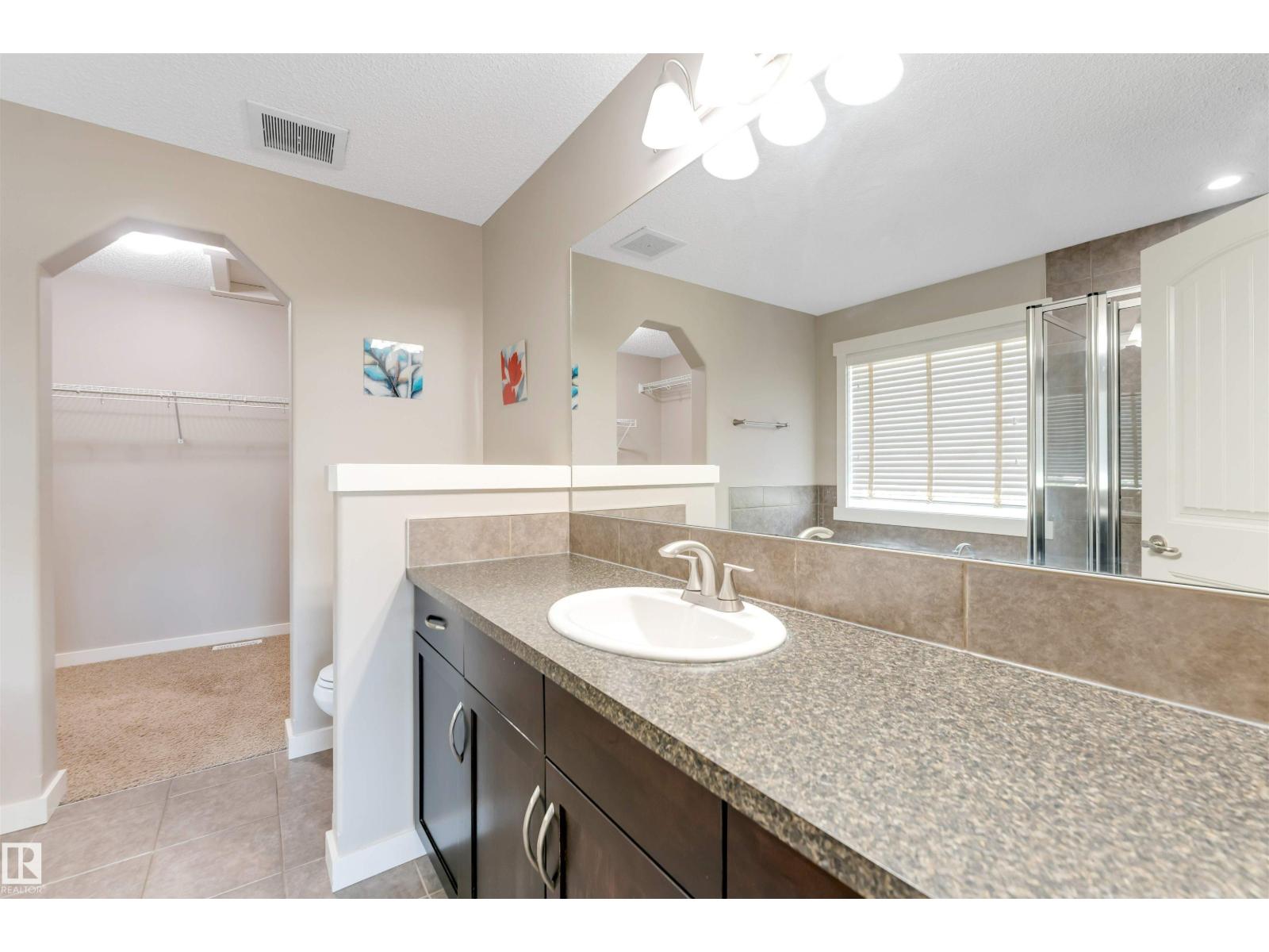 3662 13 ST NW - 33