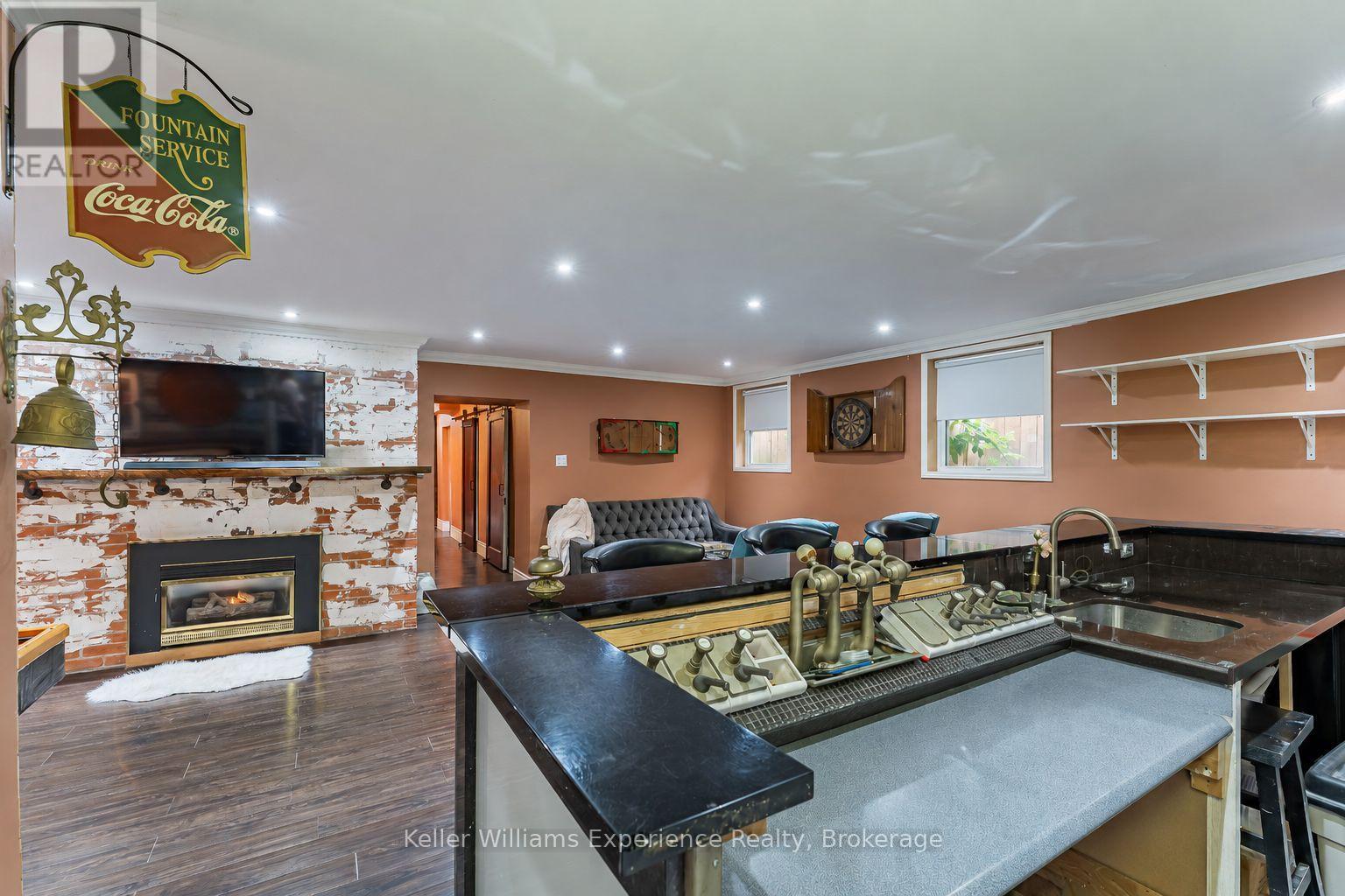 85 10TH STREET - Image 39