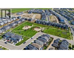 35 Heritage Rise, Cochrane, AB T4C2R5 Photo 47