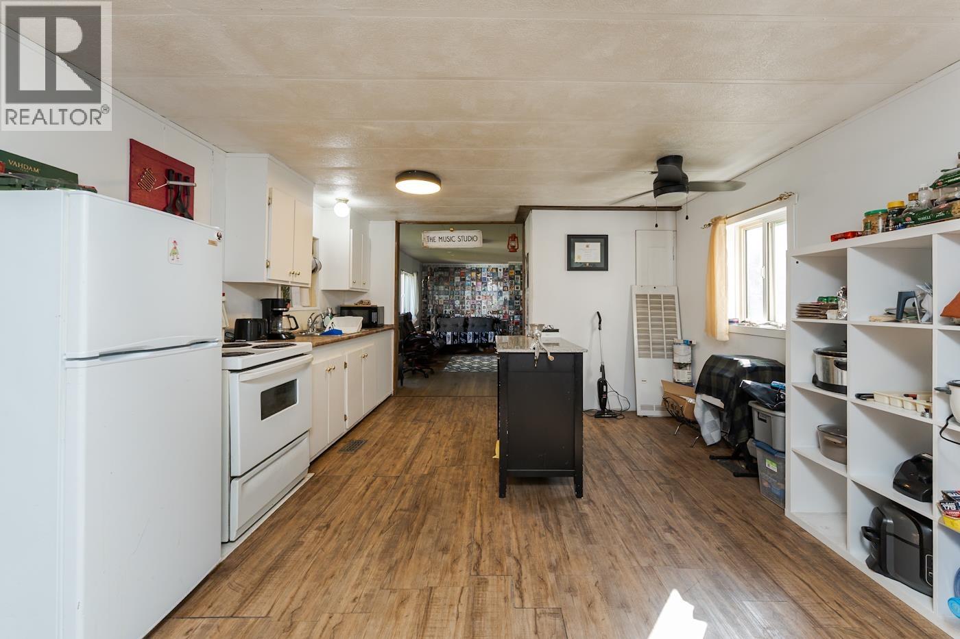 5855 MCLEOD ROAD - 3
