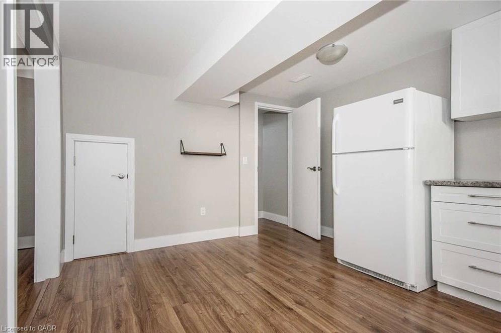 1801 BISCAYNE Drive Unit# Lower, Cambridge — photo 6