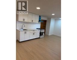 Kitchen - 471 78 Avenue Ne, Calgary, AB T2K5A1 Photo 7