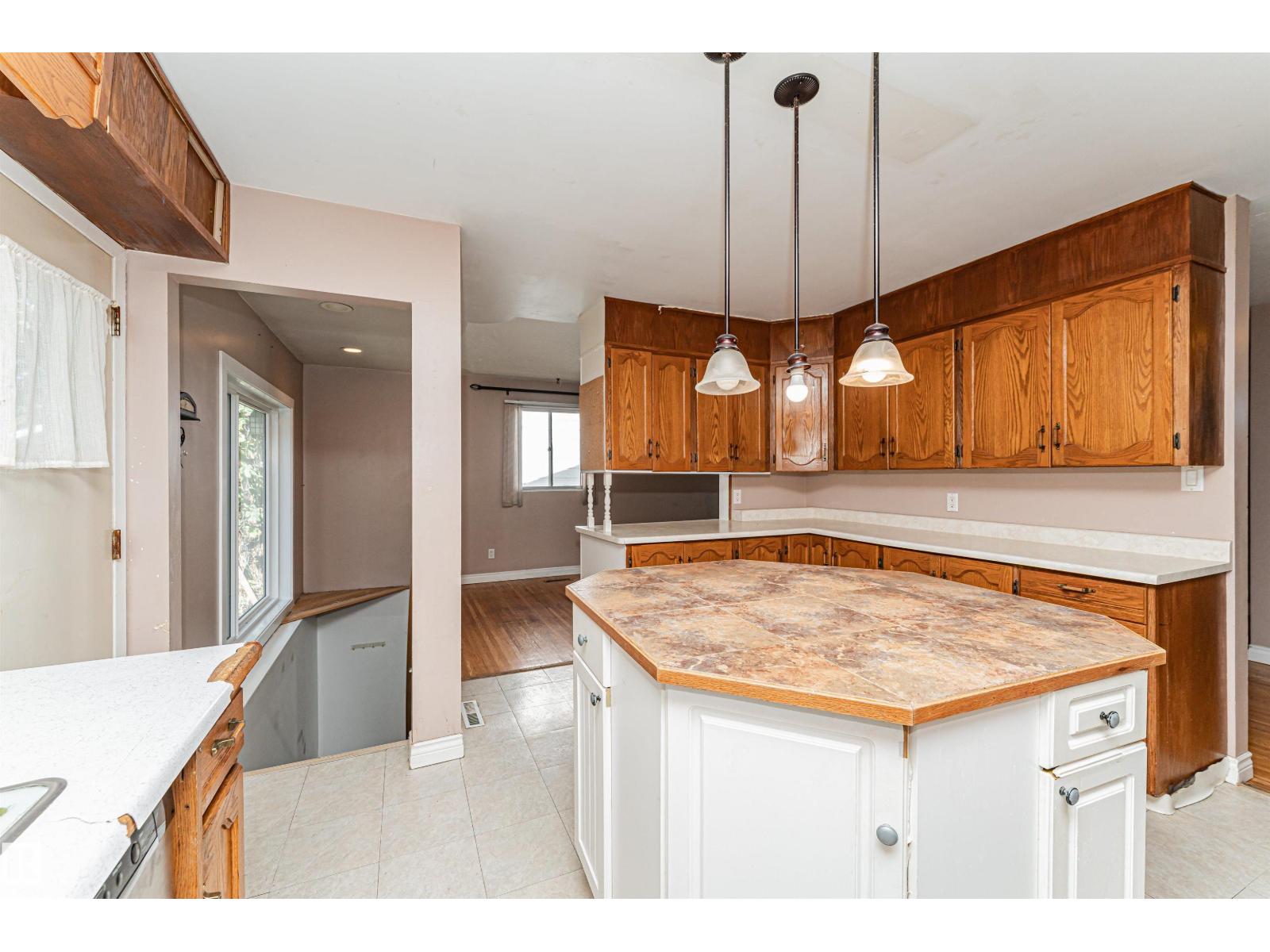 8610 157 ST NW - Image 12