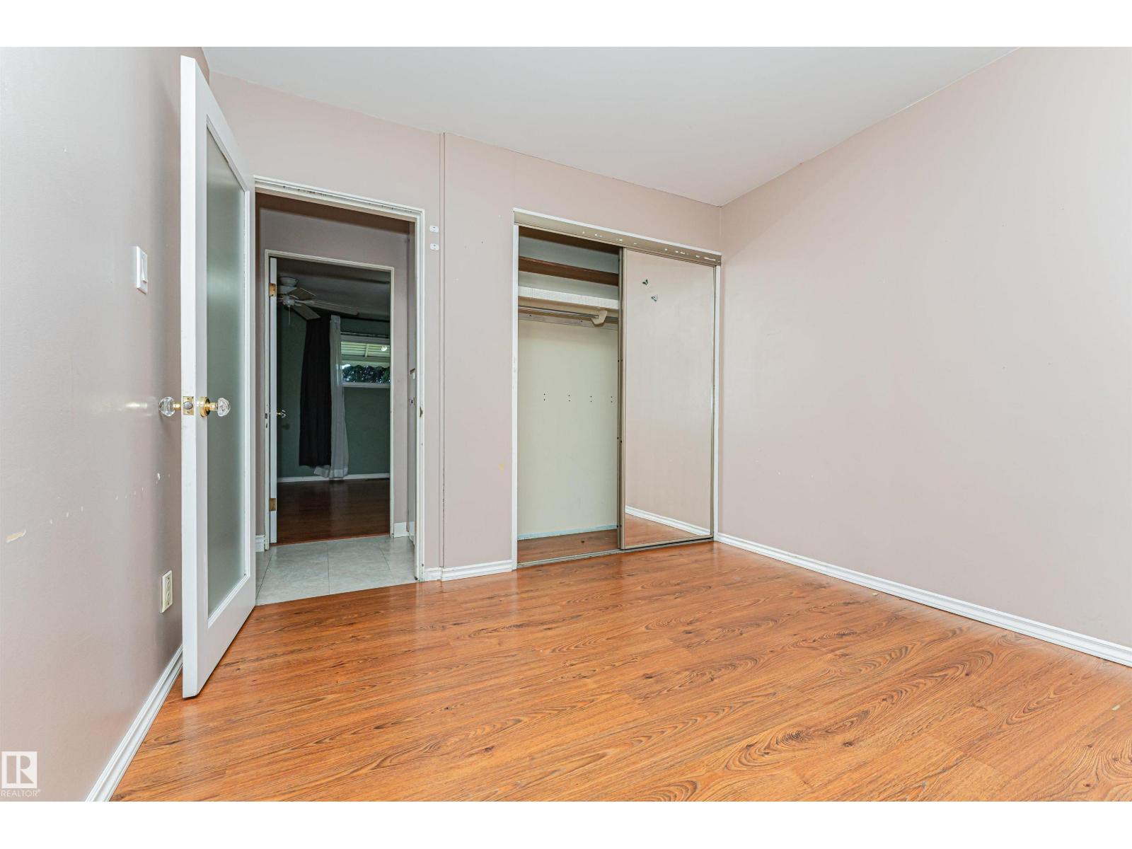 8610 157 ST NW - 14