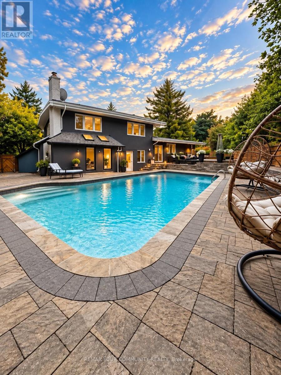 27 ARTINGER COURT, Toronto (Banbury-Don Mills) — photo 2