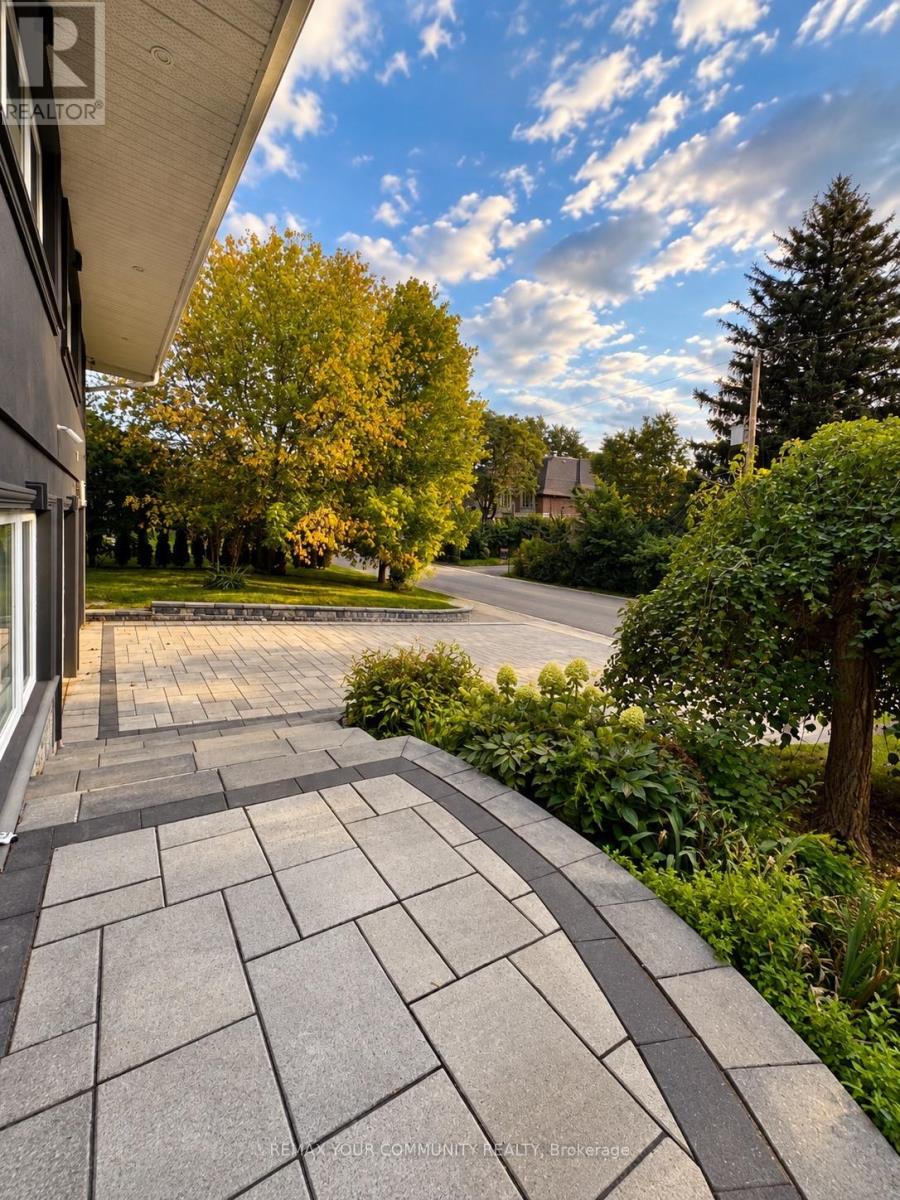 27 ARTINGER COURT, Toronto (Banbury-Don Mills) — photo 7